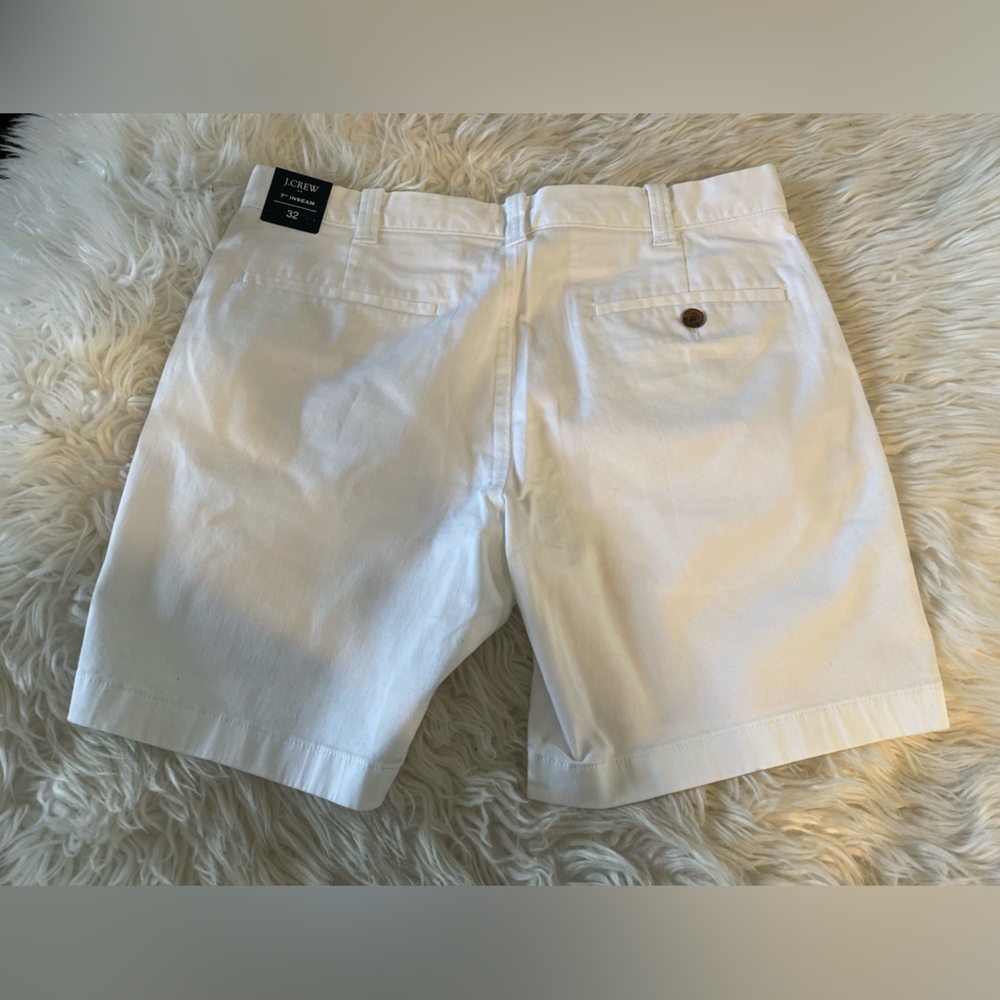 J. Crew NWT Men’s Flex Chino White Shorts. Size 32 with 7” Inseam - Picture 2 of 7